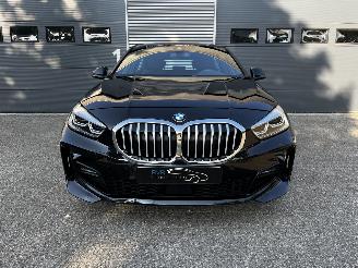 BMW 1-serie 118i M PAKKET AUTOMAAT / NAVI / CRUISE / CAMERA picture 2