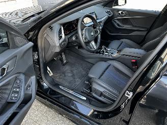 BMW 1-serie 118i M PAKKET AUTOMAAT / NAVI / CRUISE / CAMERA picture 9