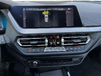 BMW 1-serie 118i M PAKKET AUTOMAAT / NAVI / CRUISE / CAMERA picture 17