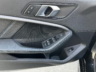 BMW 1-serie 118i M PAKKET AUTOMAAT / NAVI / CRUISE / CAMERA picture 15
