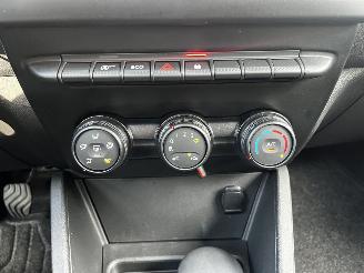 Dacia Duster 1.0 Tce BI-FEUL / CRUISE / AIRCO picture 11