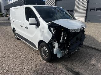 Renault Trafic 2.0 DCI L1 H1 AIRCO / CRUISE / NAVI / PDC / TREKHAAK picture 3