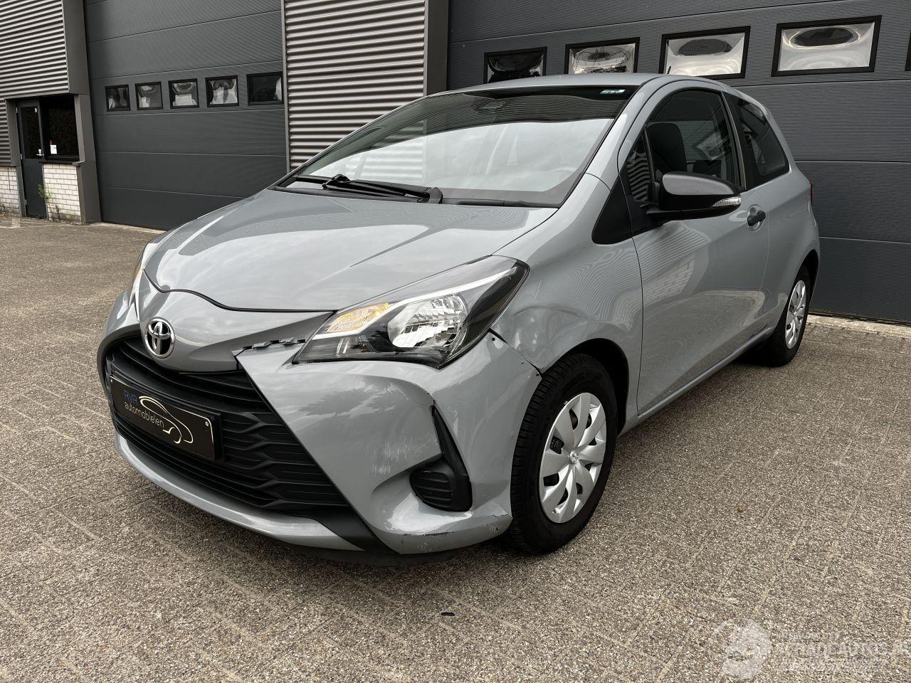 Toyota Yaris 1.0 VVT-i
