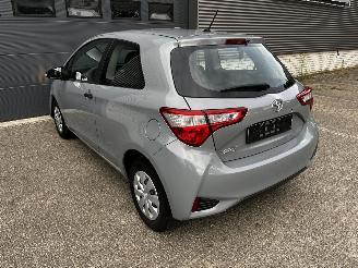 Toyota Yaris 1.0 VVT-i picture 14