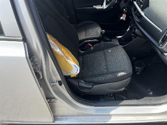 Kia Picanto 1.0 CVVT picture 7