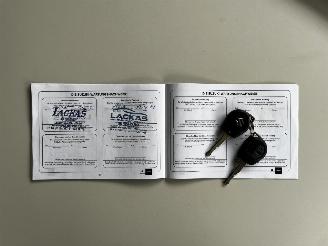 Suzuki Jimny 1.5i / 4x4 / 4 pers / trekhaak / stoelverw / cruise picture 17