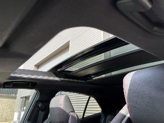 Toyota Corolla 1.8 Hybrid Executive PANODAK / LEER / AUTOMAAT picture 17