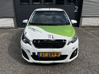 Peugeot 108 1.0 e-VTI AIRCO / 5 DEURS picture 2