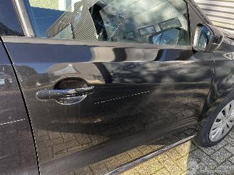 Volkswagen Polo 1.2TSI 5 DEURS AIRCO / NAVI / CRUISE picture 4