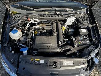 Volkswagen Polo 1.2TSI 5 DEURS AIRCO / NAVI / CRUISE picture 3