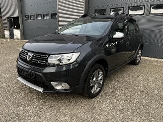 krockskadad bil auto Dacia Sandero STEPWAY 0.9TCE NAVI / CRUISE / PDC 2019/8