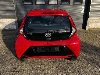 Toyota Aygo 1.0 VVTi CAMERA / CRUISE / AIRCO picture 19