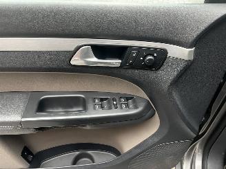 Volkswagen Touran 1.4 TSI AUTOMAAT / 7 PERS / CLIMA / NAVI / CRUISE picture 8