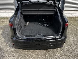 Jaguar F-Pace 2.0 P400e BLACK EDITION PHEV picture 28