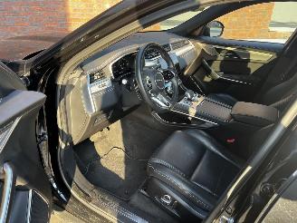 Jaguar F-Pace 2.0 P400e BLACK EDITION PHEV picture 8