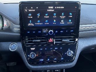 Hyundai Ioniq COMFORT EV 38kwH CAMERA / NAVI / CRUISE / PDC picture 13