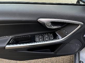 Volvo S-60 1.5 T3 AUTOMAAT / NAVI / CRUISE / LEER / PDC picture 20