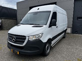 skadebil auto Mercedes Sprinter 317 CDI AUTOMAAT / NAVI / CAMERA / CRUISE 2021/2