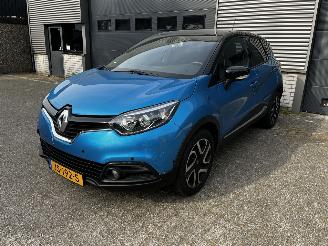 Damaged car Renault Captur 1.5 dCi NAVI / CRUISE / PDC 2016/6