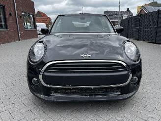 Mini Cabrio 1.5i WATERSCHADE picture 2