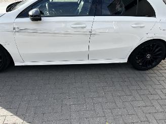 Mercedes A-klasse 220 AMG-PAKKET / PANODAK / CAMERA / AUTOMAAT picture 9