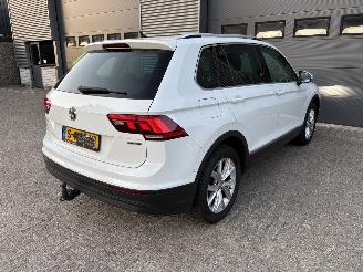 Volkswagen Tiguan 2.0 TSI 4 MOTION AUTOMAAT HIGHLINE picture 24