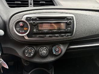 Toyota Yaris 1.3 VVT-i AIRCO picture 13