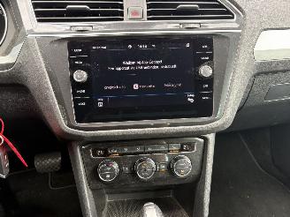 Volkswagen Tiguan 2.0 TSI 4X4 AUTOMAAT / NAVI / CRUISE / CAMERA picture 12