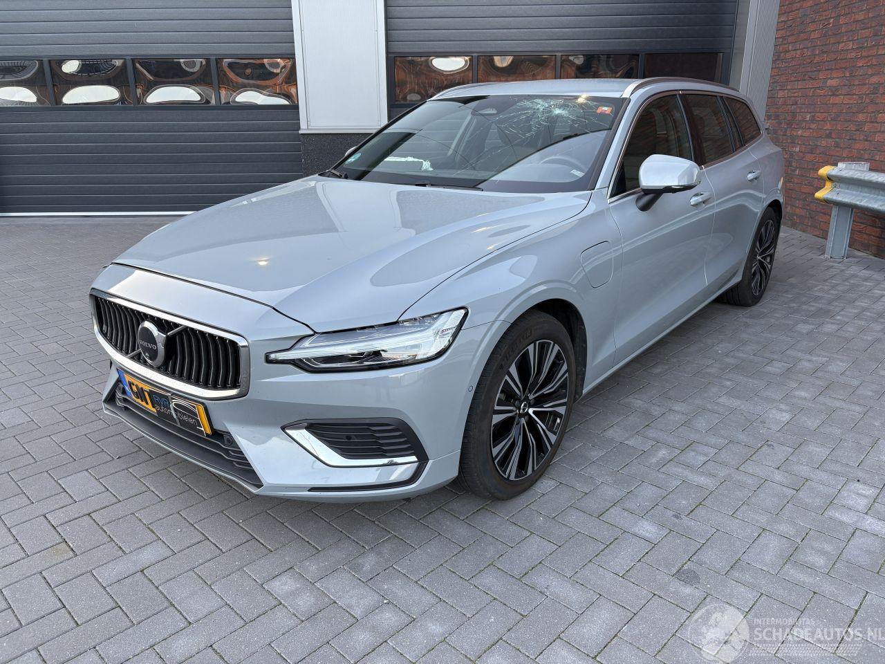 Volvo V-60 2.0 T6 Plug-in Hybrid AWD Plus Bright