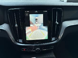 Volvo V-60 2.0 T6 Plug-in Hybrid AWD Plus Bright picture 13