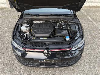 Volkswagen Golf GTI 2.0 TSI picture 18