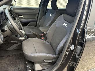 Dacia Duster 1.8 Hybrid AUTOMAAT / NAVI / CRUISE picture 8
