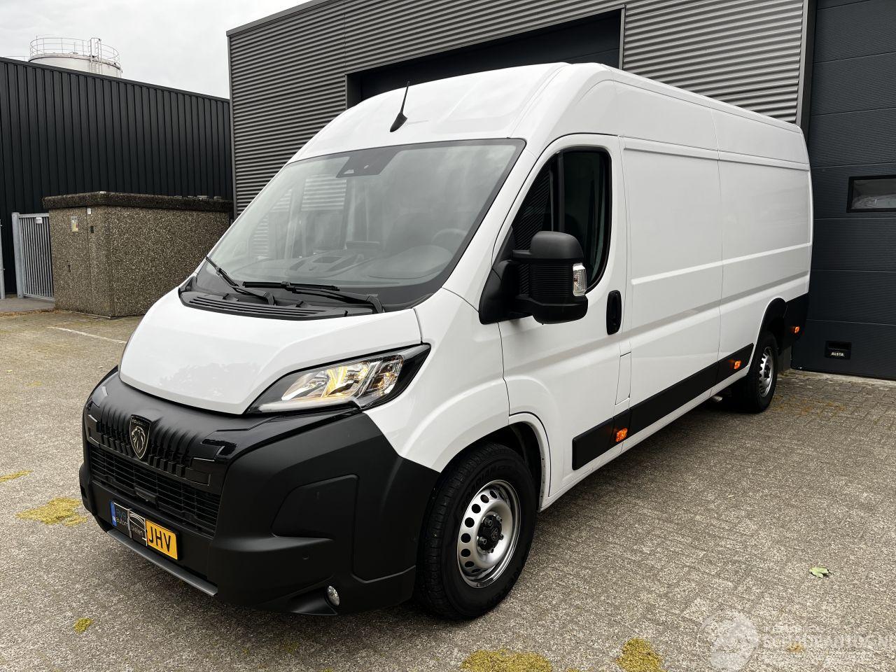 Peugeot Boxer 2.2 Blue HDI L4 H2 AUTOMAAT / 180PK / CAMERA / CRUISE