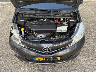 Toyota Yaris 1.3 VVT-I NAVI / CRUISE / PDC picture 8