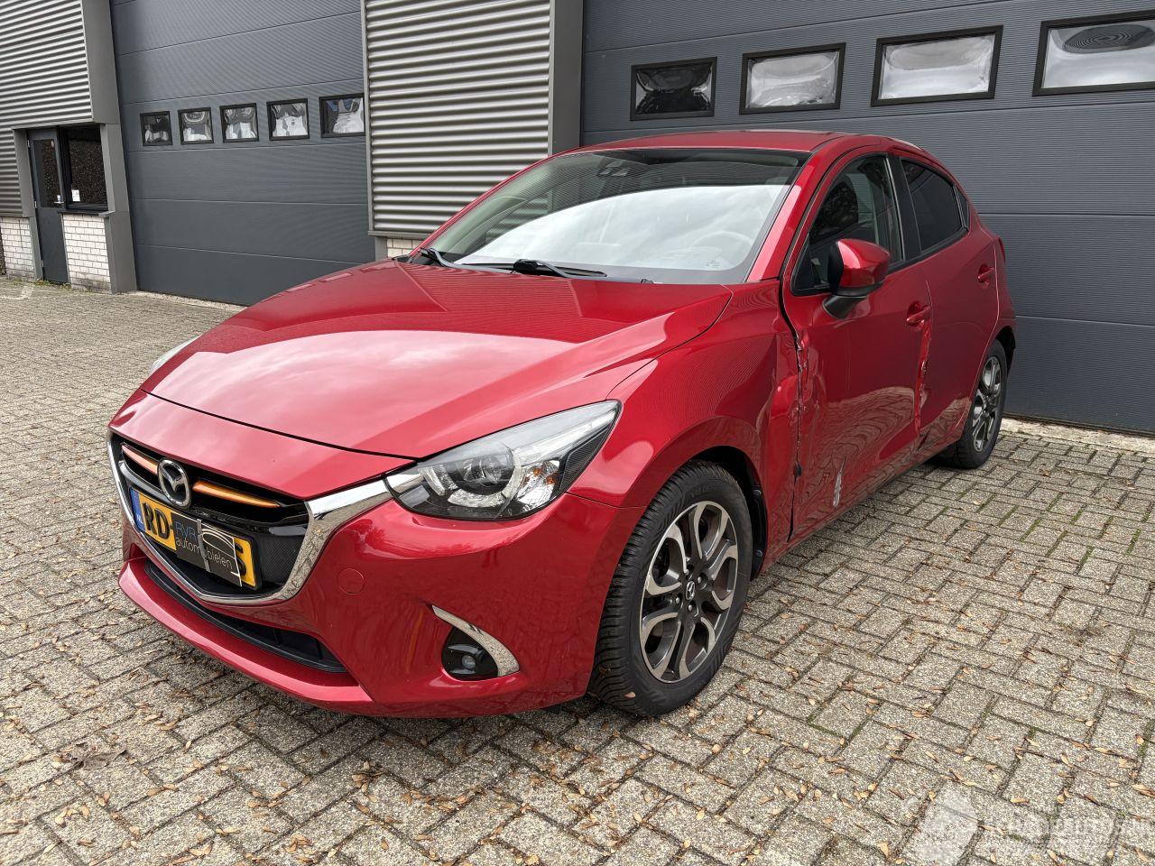 Mazda 2 1.5 Skyactiv GT-Luxury AUTOMAAT / NAVI / CAMERA