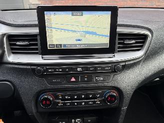 Kia Ceed 1.0 T-GDI Sportswagon NAVI / CAMRA / CLIMA / STOELVERW picture 15