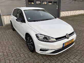 Volkswagen Golf 1.6 TDI NAVI / CRUISE / PDC / CLIMA picture 3
