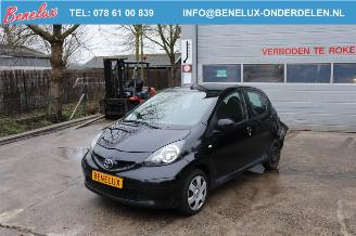 Toyota Aygo 1.0 Sport picture 1