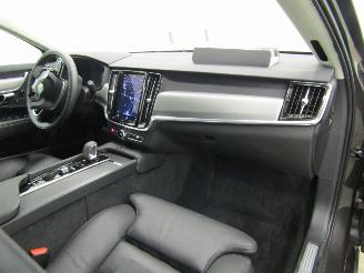 Volvo V-90 2.0 B4 Autom. Hybrid  Momentum Navi picture 12