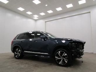 damaged passenger cars Volvo Xc-90 2.0 T8 Twin Engine AWD Inscription Intro Edition 2020/3