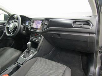 Volkswagen T-Roc 1.5 TSI DSG Navi Clima picture 12