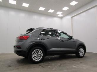 Volkswagen T-Roc 1.5 TSI DSG Navi Clima picture 2