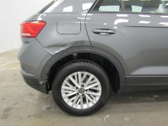 Volkswagen T-Roc 1.5 TSI DSG Navi Clima picture 16