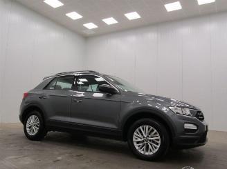 Voiture accidenté Volkswagen T-Roc 1.5 TSI DSG Navi Clima 2021/5