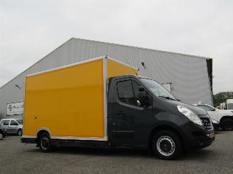 Vaurioauto  commercial vehicles Renault Master 35 2.3 dCi  Autom. Airco 2018/8