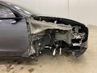 Tesla Model Y Long Range Dual Motor picture 16