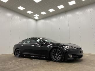 damaged passenger cars Tesla Model S Long Range All-Wheel drive 2020/9