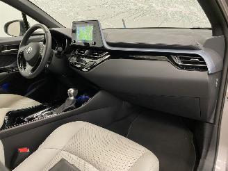 Toyota C-HR 2.0 Hybrid Navi Clima picture 12