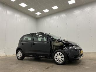 damaged passenger cars Volkswagen Up 1.0 BMT Move-Up! 5-drs Airco 2019/11