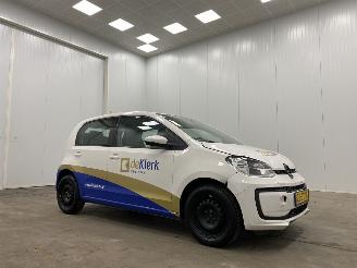 damaged passenger cars Volkswagen Up 1.0 BMT Move-Up 5-drs Airco 2019/5